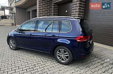 Микровэн Volkswagen Touran 2016 в 