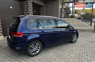 Микровэн Volkswagen Touran 2016 в 