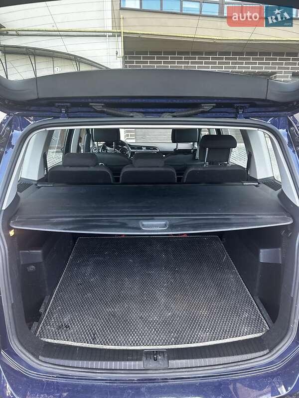 Мікровен Volkswagen Touran 2016 в Хмельницькому