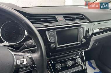 Микровэн Volkswagen Touran 2016 в 