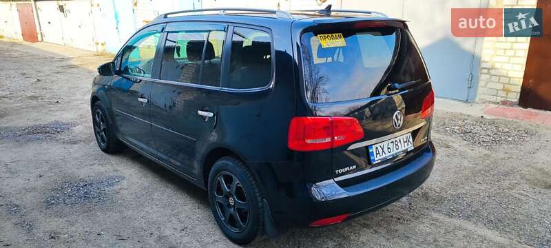 Минивэн Volkswagen Touran 2013 в Харькове