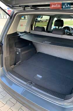 Микровэн Volkswagen Touran 2018 в 