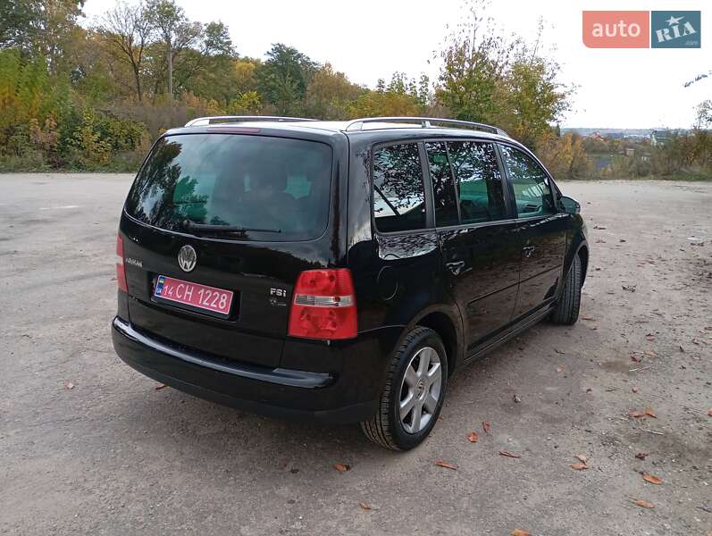 Мінівен Volkswagen Touran 2005 в Тернополі