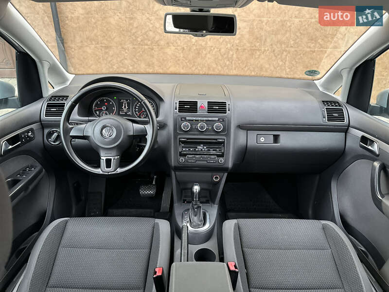 Минивэн Volkswagen Touran 2013 в Дрогобыче
