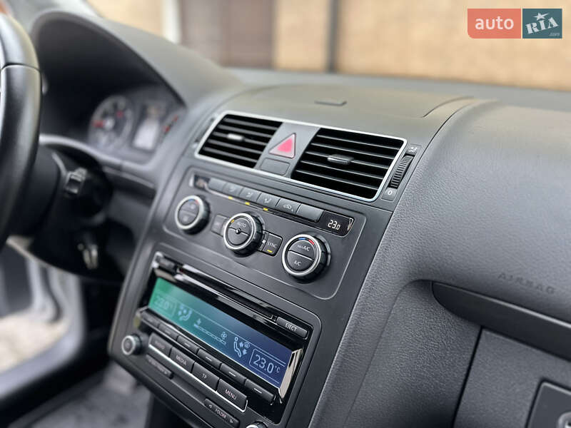 Минивэн Volkswagen Touran 2013 в Дрогобыче