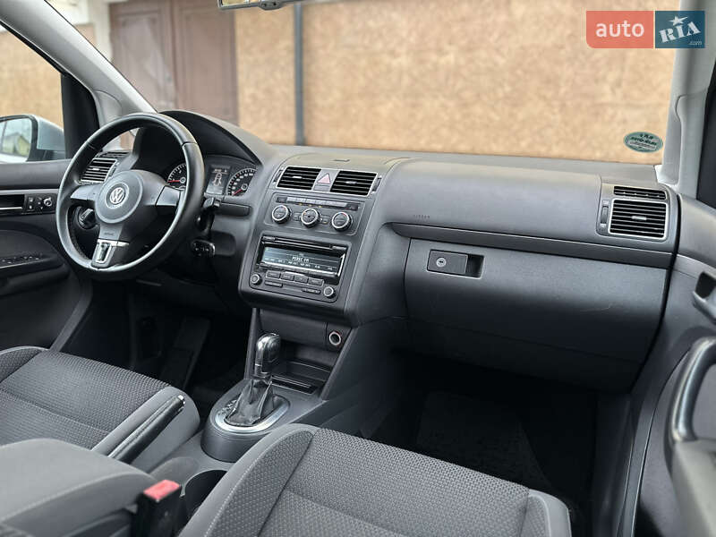 Минивэн Volkswagen Touran 2013 в Дрогобыче