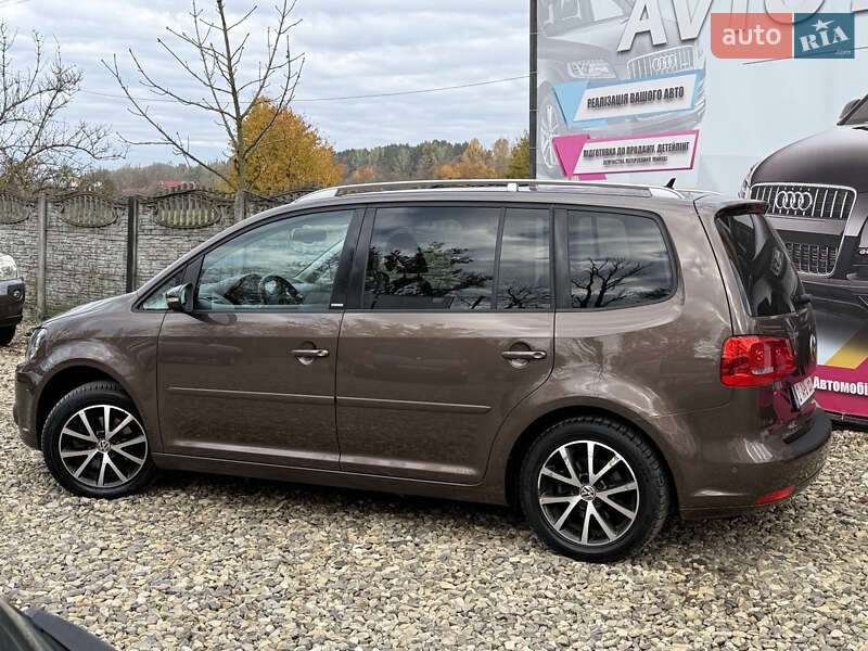 Минивэн Volkswagen Touran 2011 в Коломые