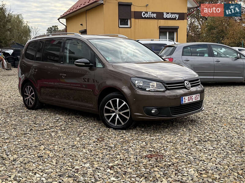 Минивэн Volkswagen Touran 2011 в Коломые