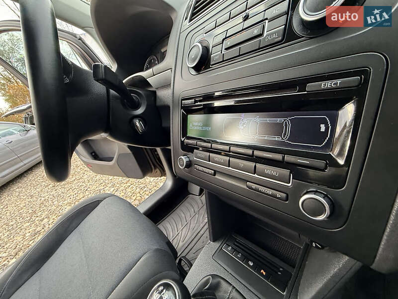 Минивэн Volkswagen Touran 2011 в Коломые