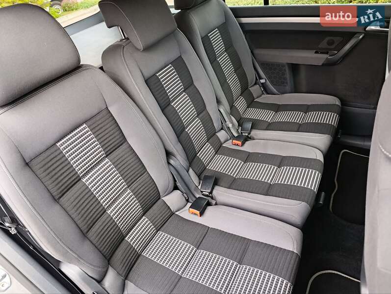 Минивэн Volkswagen Touran 2009 в Бердичеве