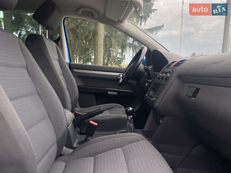 Мінівен Volkswagen Touran 2005 в Вознесенську фото 10 Мінівен Volkswagen Touran 2005 в Вознесенську