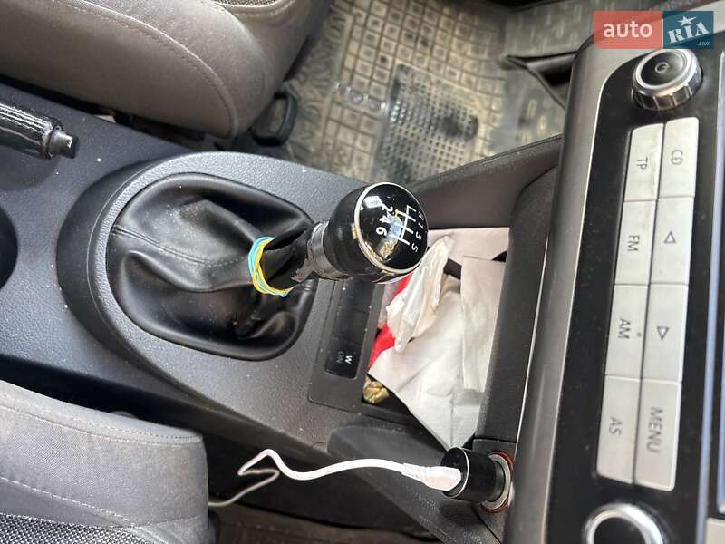 Минивэн Volkswagen Touran 2008 в Львове