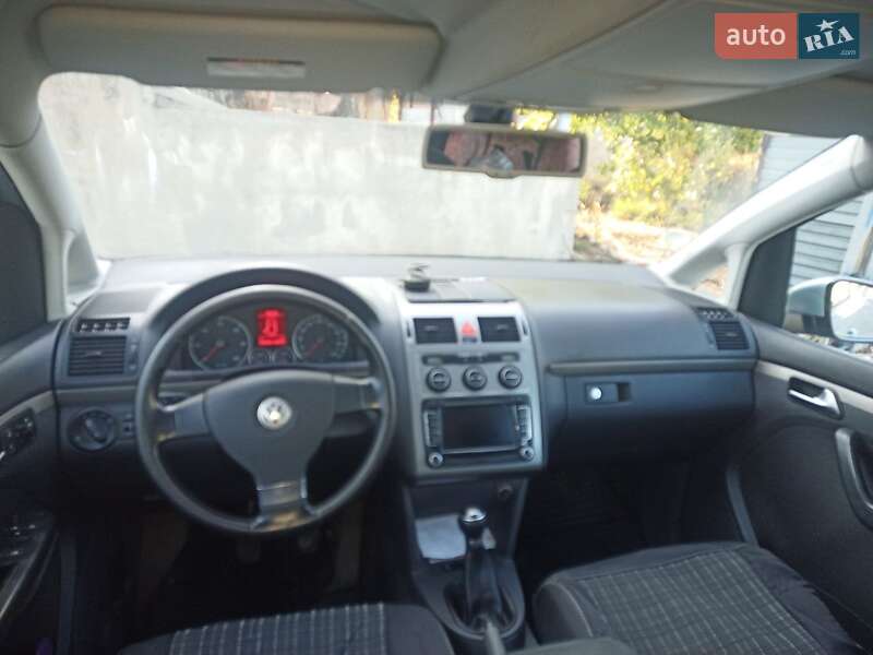 Минивэн Volkswagen Touran 2010 в Черновцах фото 22 Минивэн Volkswagen Touran 2010 в Черновцах