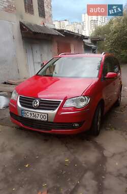 Минивэн Volkswagen Touran 2009 в Львове