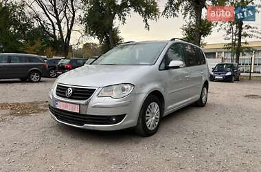 Минивэн Volkswagen Touran 2007 в Каменском
