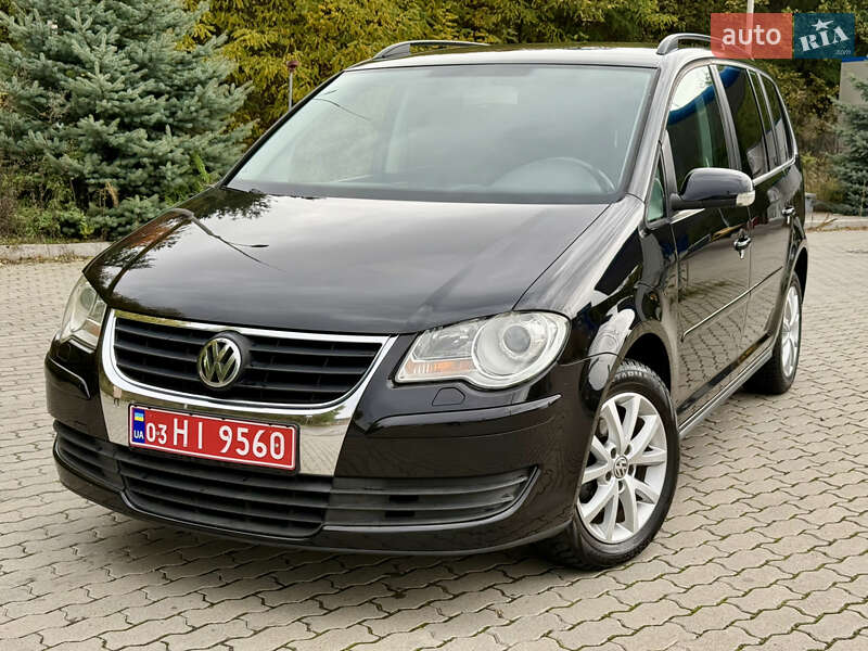 Минивэн Volkswagen Touran 2008 в Могилев-Подольске фото 5 Минивэн Volkswagen Touran 2008 в Могилев-Подольске