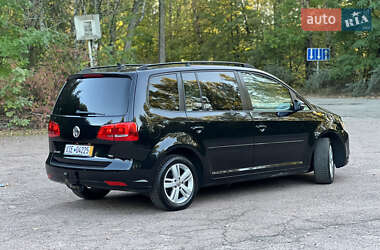 Минивэн Volkswagen Touran 2012 в 