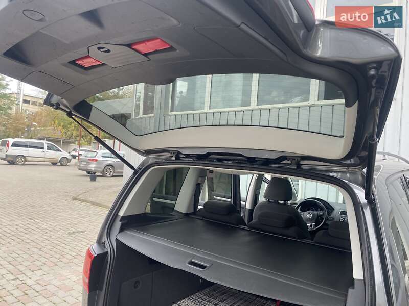 Минивэн Volkswagen Touran 2011 в Черновцах фото 26 Минивэн Volkswagen Touran 2011 в Черновцах