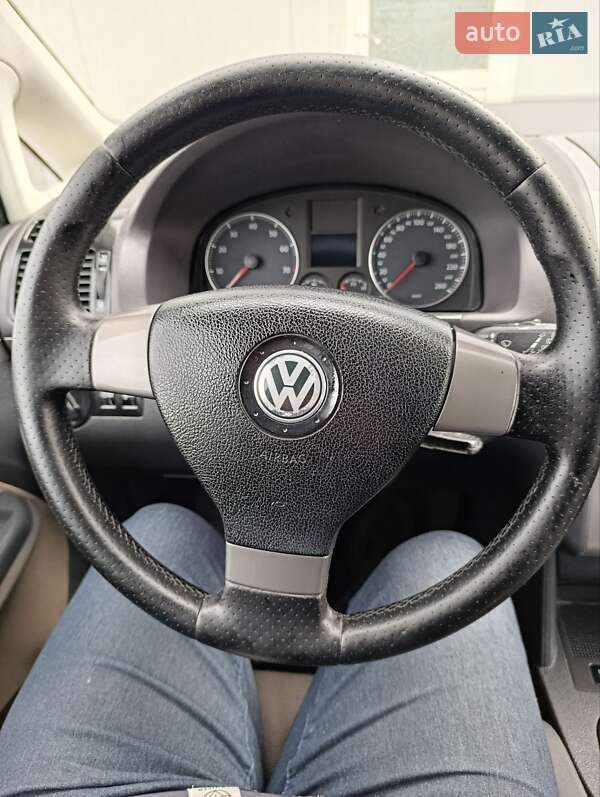 Минивэн Volkswagen Touran 2008 в Луцке фото 26 Минивэн Volkswagen Touran 2008 в Луцке