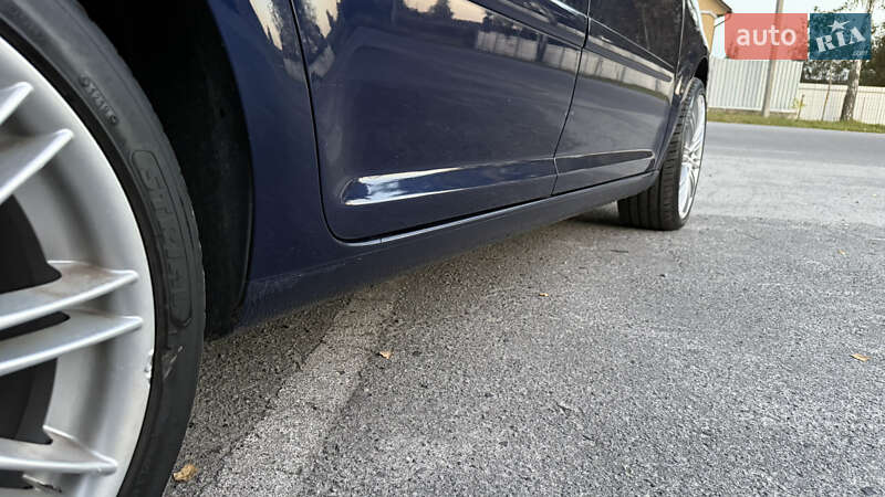 Минивэн Volkswagen Touran 2006 в Шепетовке