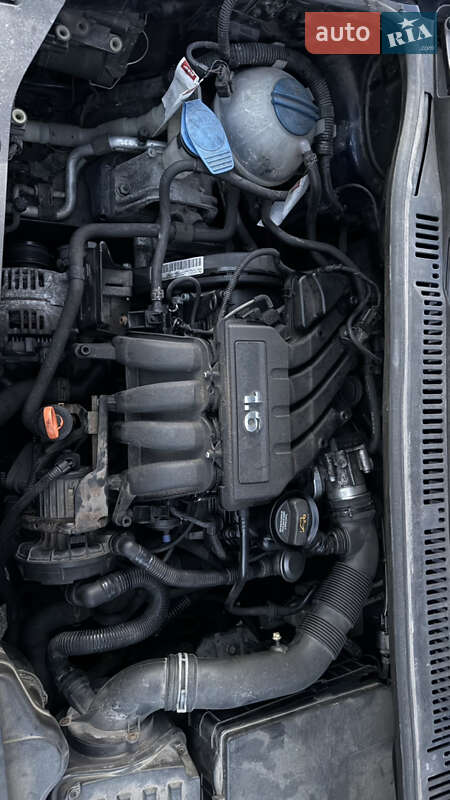 Минивэн Volkswagen Touran 2006 в Шепетовке