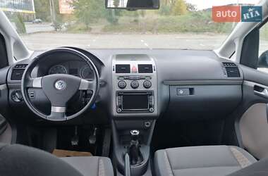 Минивэн Volkswagen Touran 2008 в 