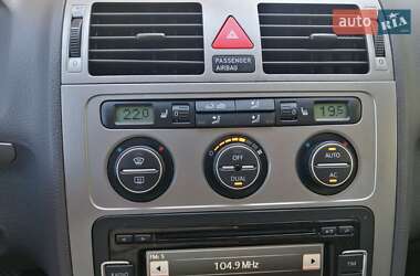 Минивэн Volkswagen Touran 2008 в 