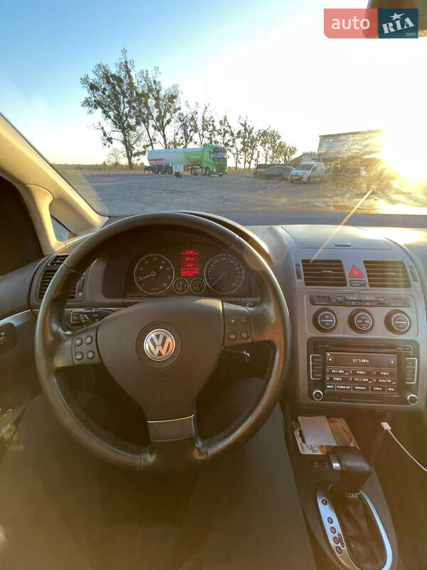 Минивэн Volkswagen Touran 2008 в Сарнах