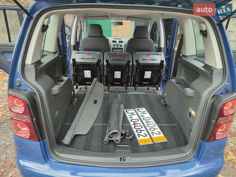 Минивэн Volkswagen Touran 2010 в Житомире фото 32 Минивэн Volkswagen Touran 2010 в Житомире