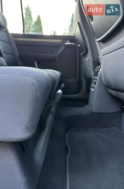 Минивэн Volkswagen Touran 2012 в 