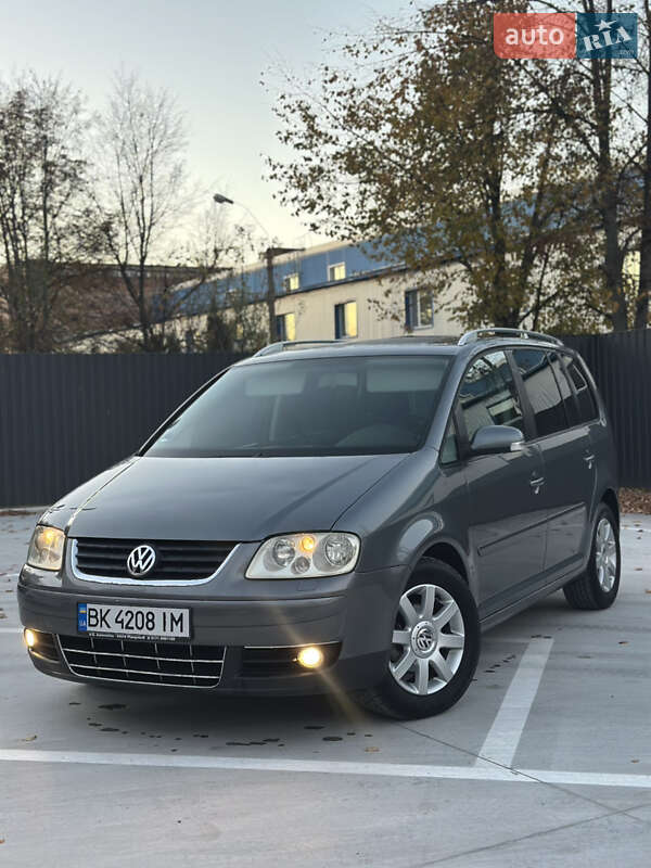 Volkswagen Touran 2004