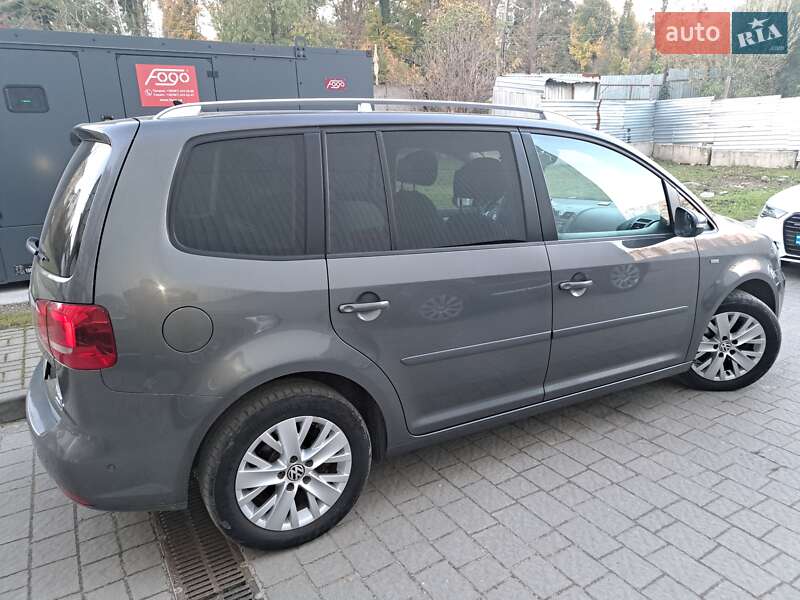 Мінівен Volkswagen Touran 2014 в Львові фото 4 Мінівен Volkswagen Touran 2014 в Львові