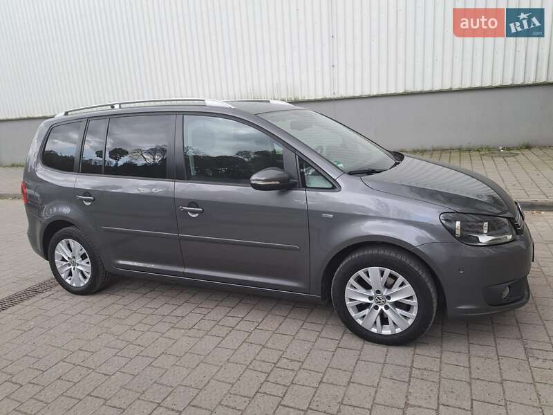 Мінівен Volkswagen Touran 2014 в Львові фото 23 Мінівен Volkswagen Touran 2014 в Львові