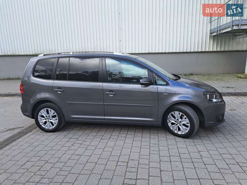 Мінівен Volkswagen Touran 2014 в Львові фото 43 Мінівен Volkswagen Touran 2014 в Львові