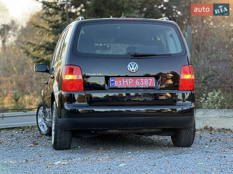 Мінівен Volkswagen Touran 2006 в Дрогобичі