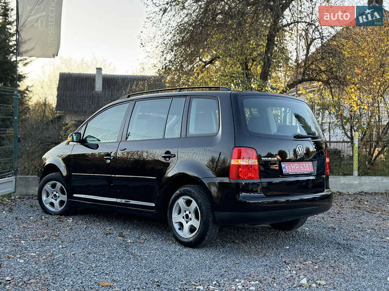 Мінівен Volkswagen Touran 2006 в Дрогобичі