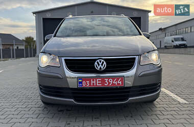 Минивэн Volkswagen Touran 2007 в 