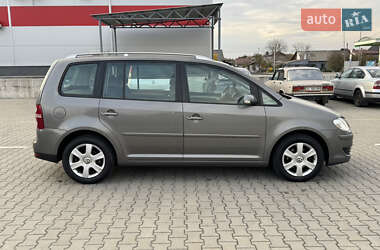 Минивэн Volkswagen Touran 2007 в 