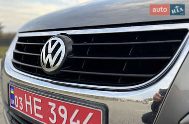 Минивэн Volkswagen Touran 2007 в 