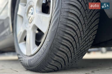 Минивэн Volkswagen Touran 2007 в 