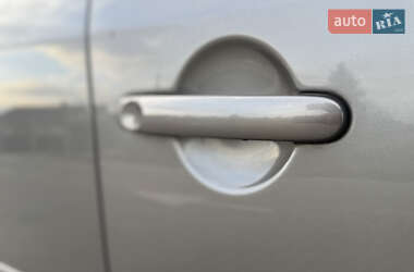 Минивэн Volkswagen Touran 2007 в 