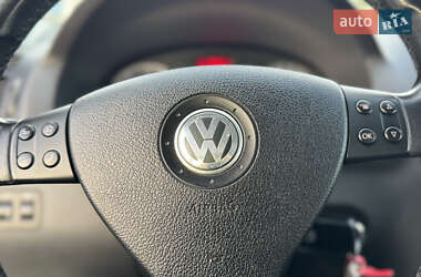 Минивэн Volkswagen Touran 2007 в 