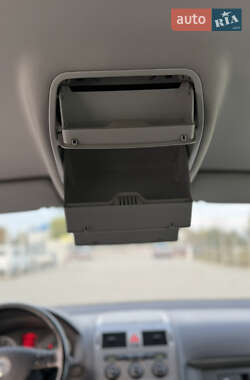 Минивэн Volkswagen Touran 2007 в 