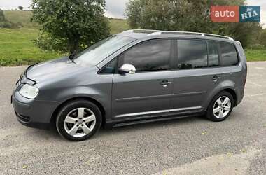 Минивэн Volkswagen Touran 2007 в Теофиполе