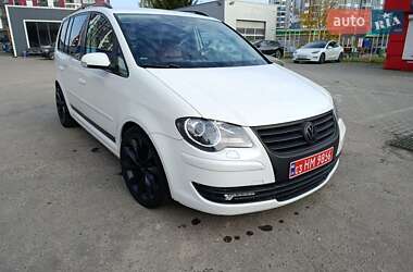 Минивэн Volkswagen Touran 2009 в Луцке