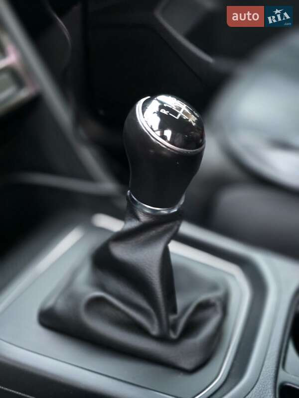 Мікровен Volkswagen Touran 2017 в Бориславі