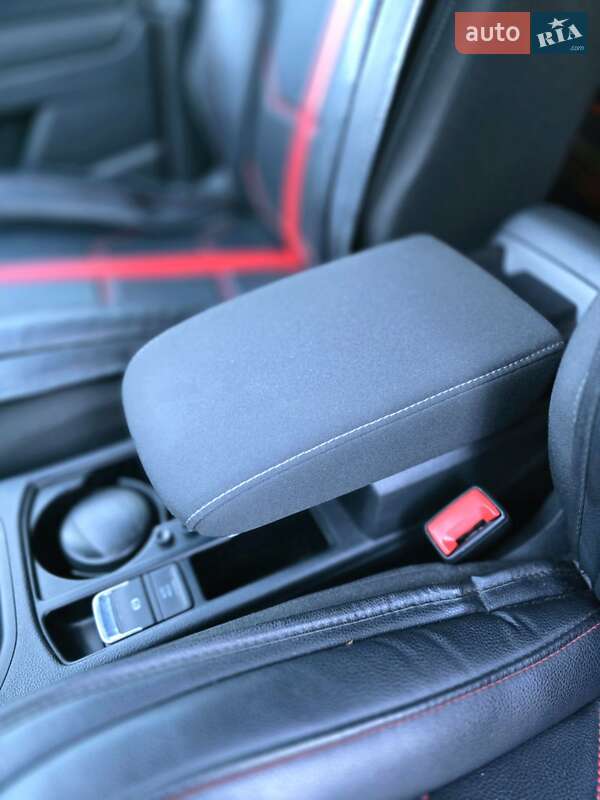 Мікровен Volkswagen Touran 2017 в Бориславі