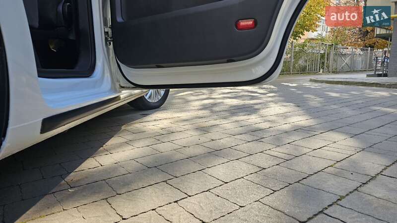 Минивэн Volkswagen Touran 2014 в Тернополе фото 9 Минивэн Volkswagen Touran 2014 в Тернополе