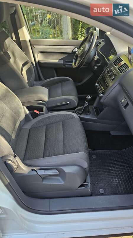 Минивэн Volkswagen Touran 2014 в Тернополе фото 13 Минивэн Volkswagen Touran 2014 в Тернополе