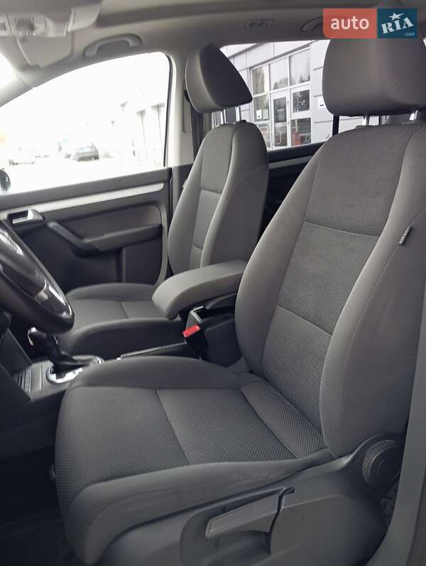Минивэн Volkswagen Touran 2012 в Киеве фото 12 Минивэн Volkswagen Touran 2012 в Киеве